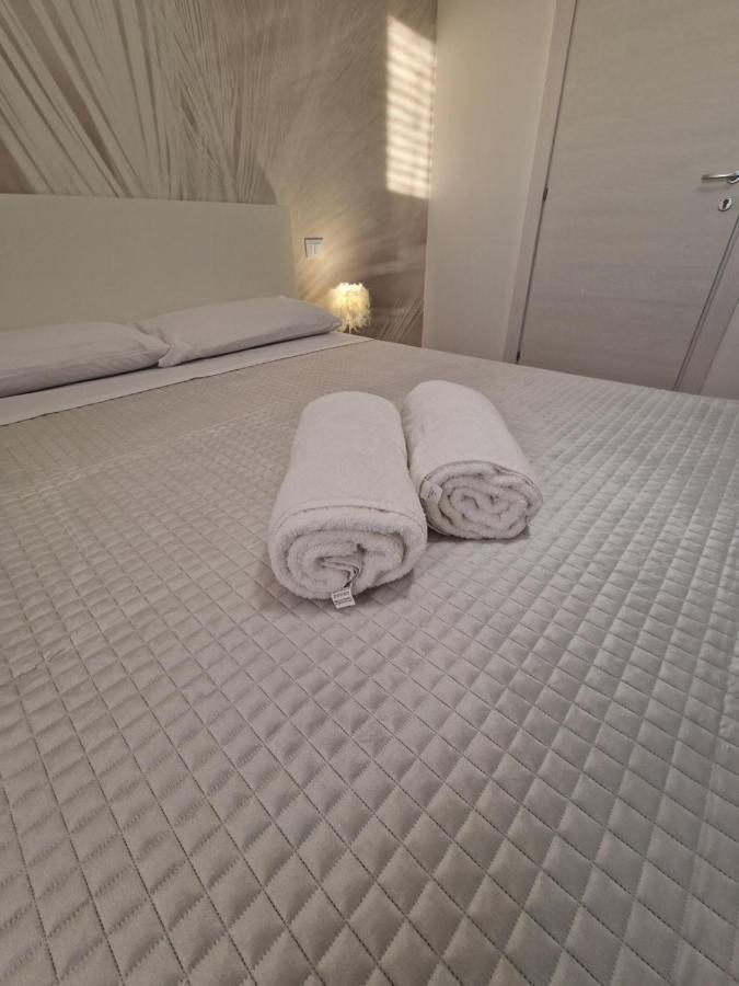 Villa Eden, Bed And Breakfast Чинизи Экстерьер фото