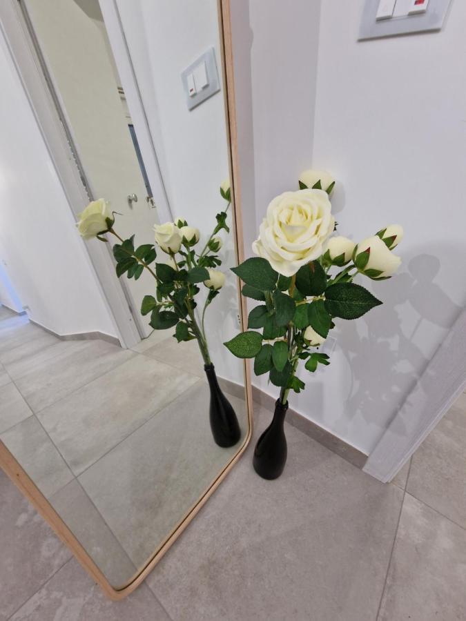 Villa Eden, Bed And Breakfast Чинизи Экстерьер фото